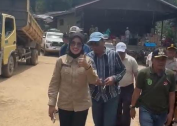 Kolaborasi Legislator Bantu Korban Kebakaran di Batu Ampar