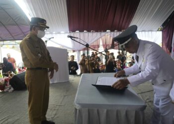 Sumpah di Long Mesangat, Kutim Kukuhkan Kepemimpinan Kolektif Desa Sumber Agung