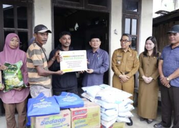 Uluran Tangan di Tengah Puing: Solidaritas Kutim untuk Korban Kebakaran