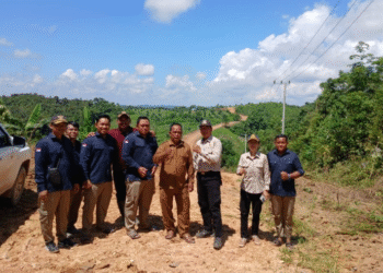 Telen Gandeng Perusahaan, Akses Jalan Antardesa Mulai Terbuka
