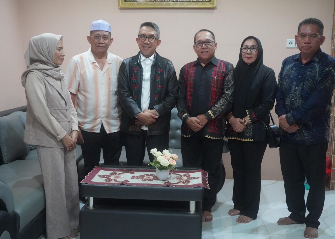 Pulang ke Akar: Muara Pahu Sambut Anak Sungai yang Kini Jadi Pemimpin
