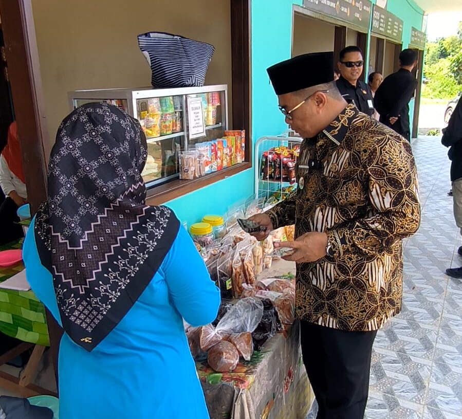 Aroma Gula Gaet dan Angin Laut: Titik Kumpul Hidupkan Ekonomi Pesisir