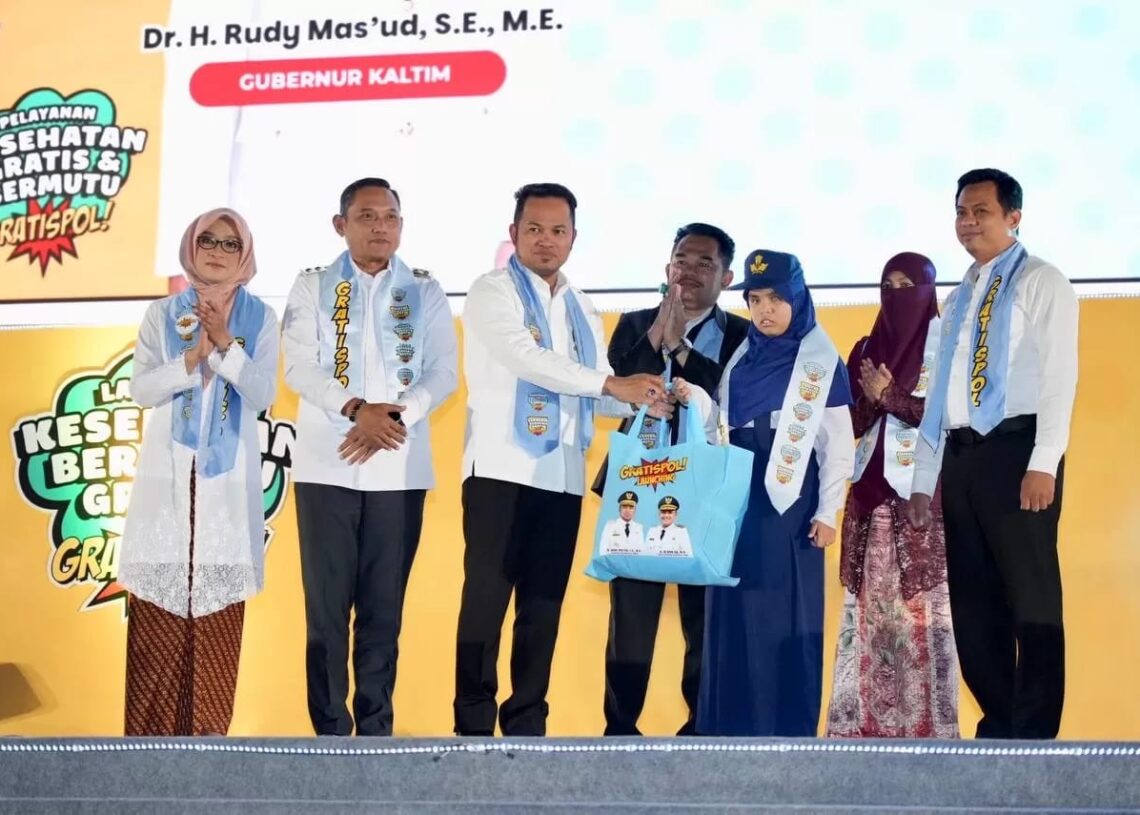 Pemprov Kaltim Salurkan Bantuan Pendidikan ke 254 Mahasiswa Kutim
