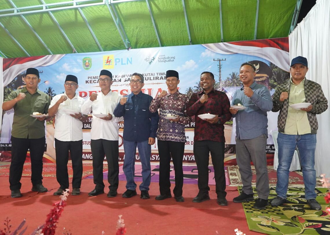 Enam Desa di Sangkulirang Kini Nikmati Listrik 24 Jam, Bupati Kutim: “Kita Sudah Merdeka