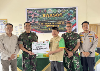 Setahun Bersama Rakyat, Brigif TP 32/Mangkalihat Berbagi Bakti di Bengalon
